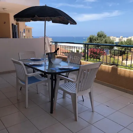 Kings Palace - Stylish 2 Bed With Sea Views Pafos